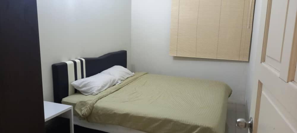 K. Riverfront Apartment Ipoh Habitación foto